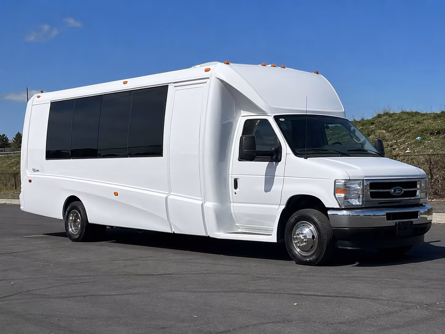 bachelor and bachelorette bus rentals for warren groups heading to pine knob and beyond