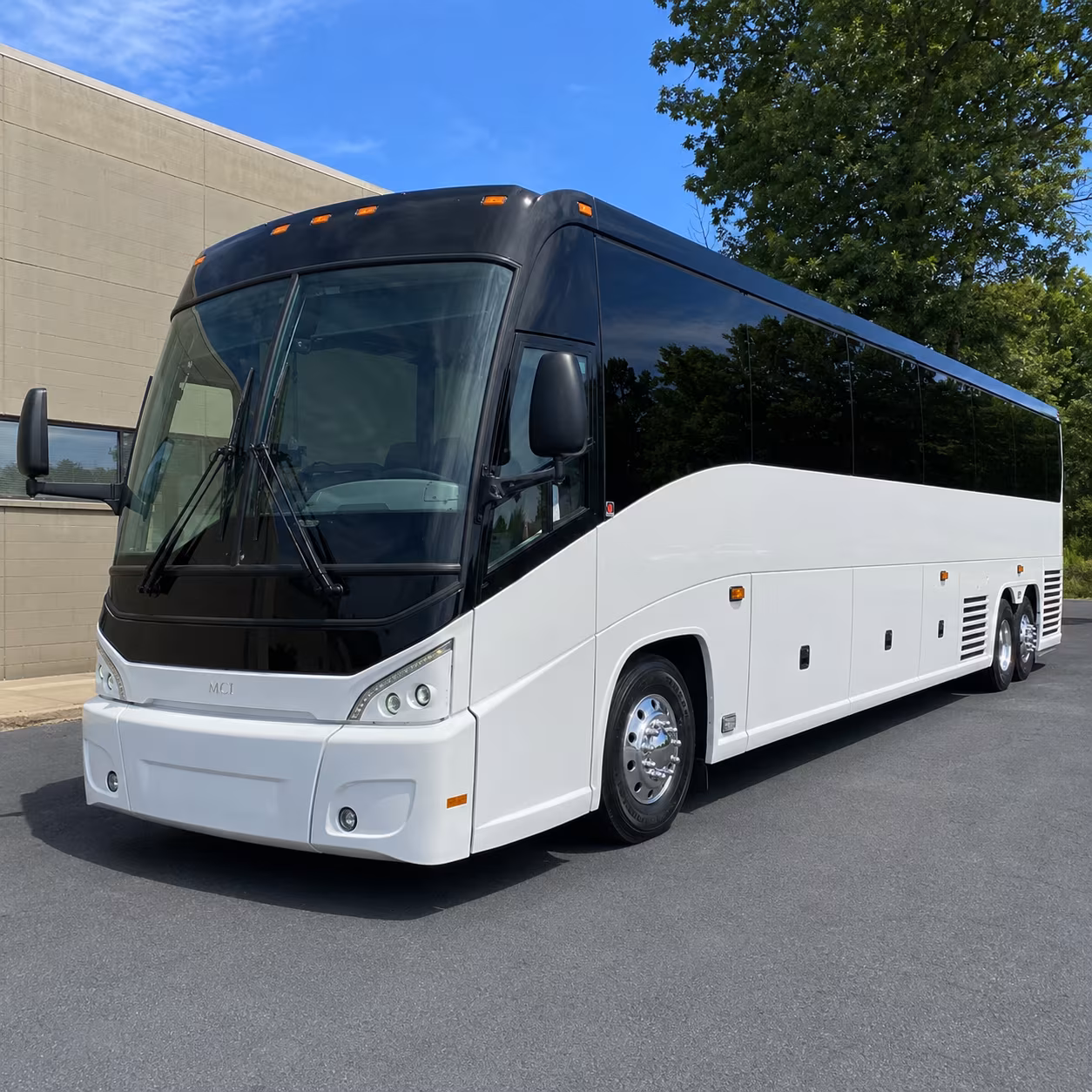 charter bus rentals across warren and michigan