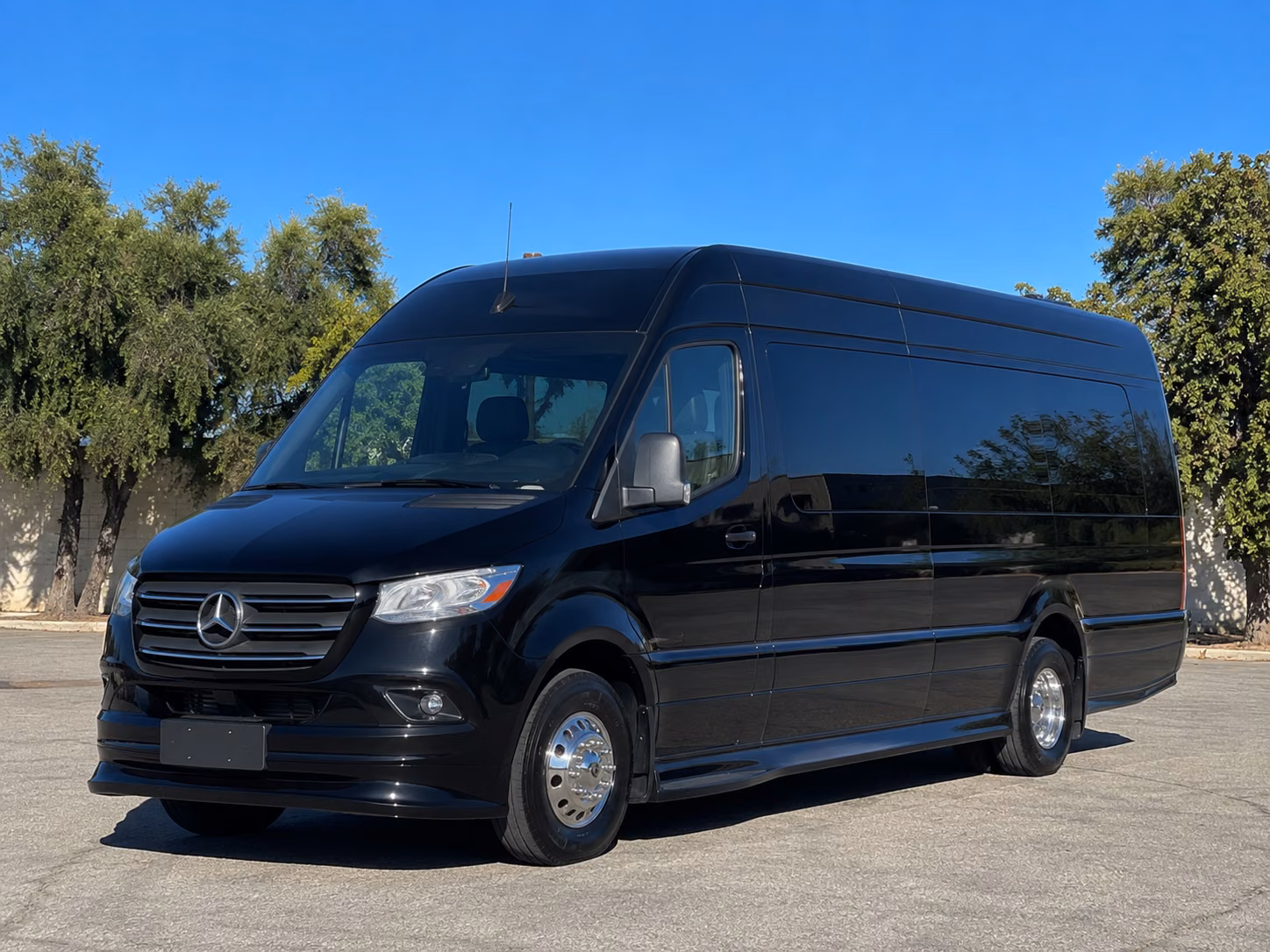 find transportation for your next prom 3