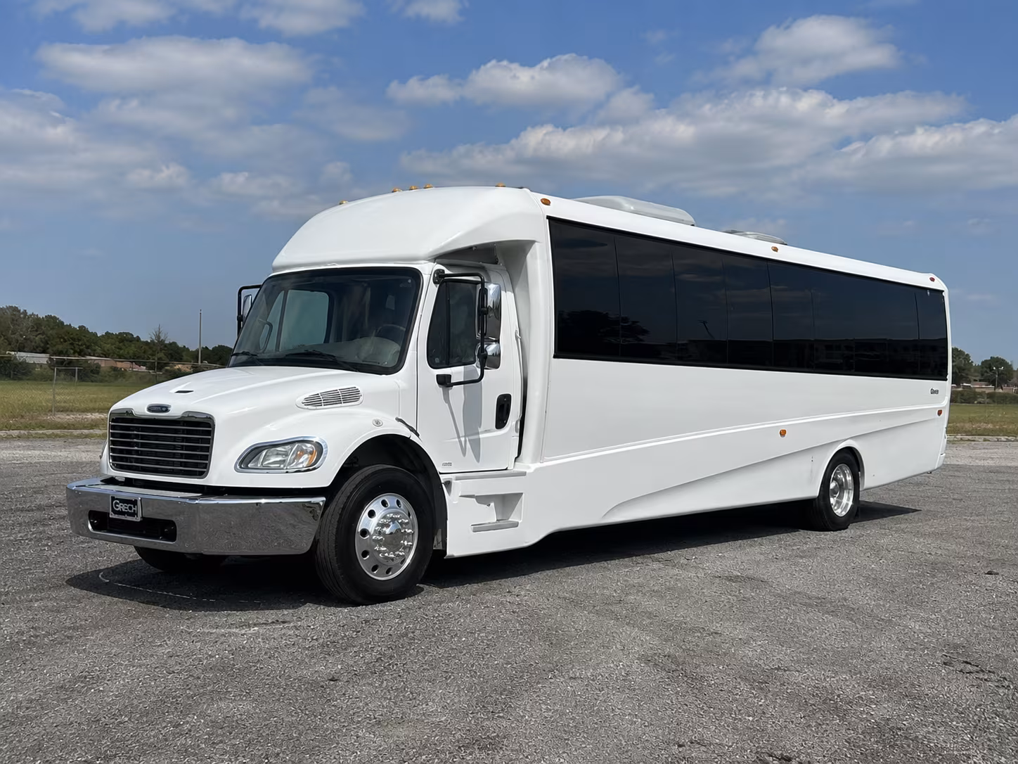 warren 50 passenger party bus
